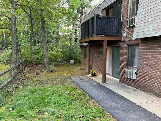 56-C Robert Ct Manchester, NH 03103 | MLS 4931543 Photo 1