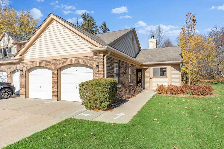 472 Banyan Tree Ln #8-4 Buffalo Grove, IL 60089 | MLS 11657329 Photo 1