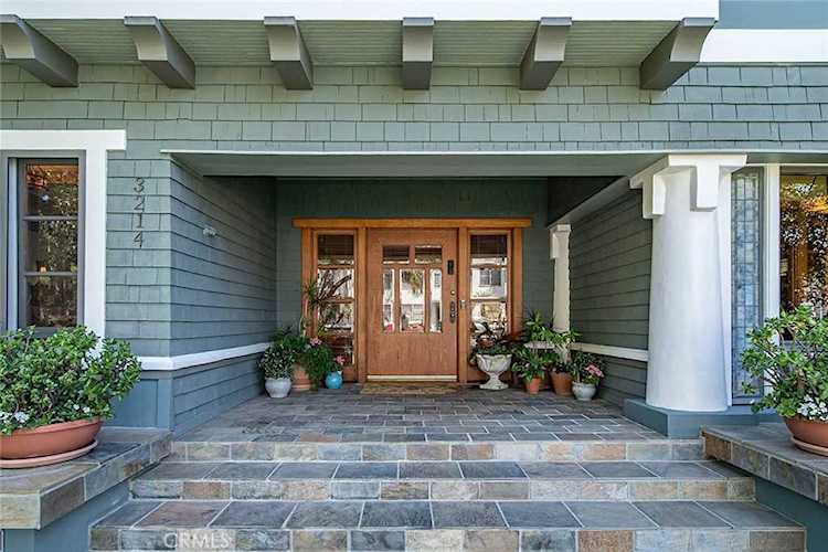 3216 E 2nd St Long Beach, CA 90803