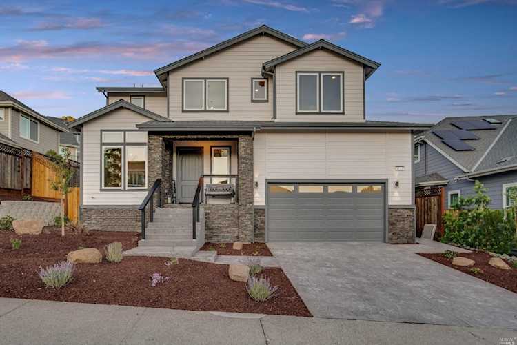 2147 Vintage Circle Santa Rosa, CA 95404
