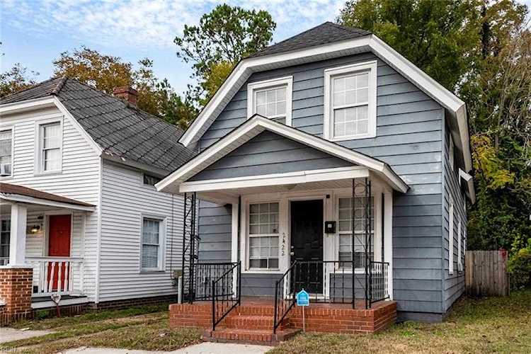 2422 Portsmouth Blvd Portsmouth, VA 23704 home for sale, MLS#10463419 - Crescas Real Estate Photo 1