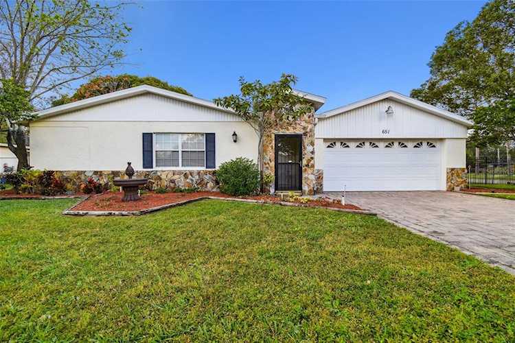 651 Pine Forest Dr Brandon, FL 33511