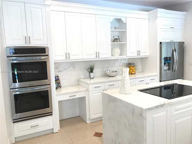 7345 SW 96th St Pinecrest, FL 33156