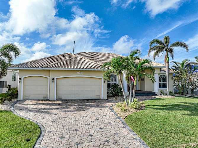 3337 Sandpiper Dr Punta Gorda, FL 33950
