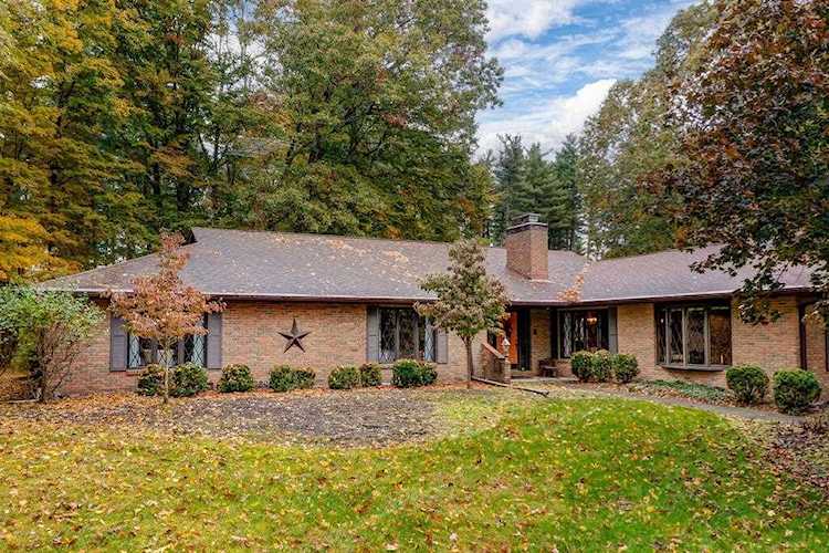 1041 Hillside Drive Newark, OH 43055