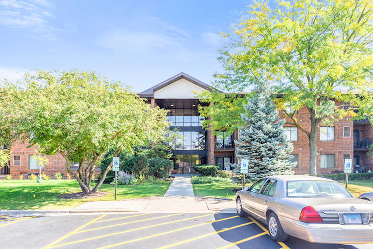 5703 S Cass Ave #113, Westmont, IL 60559 - Maercker Point - Mike Long with @properties Naperville, IL Photo 1