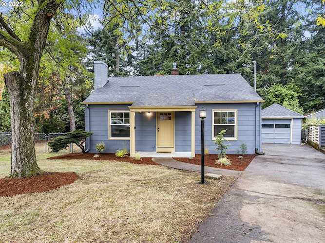 We Know Portland | 1945 NE Bell DR, Portland, OR 97220 Photo 1