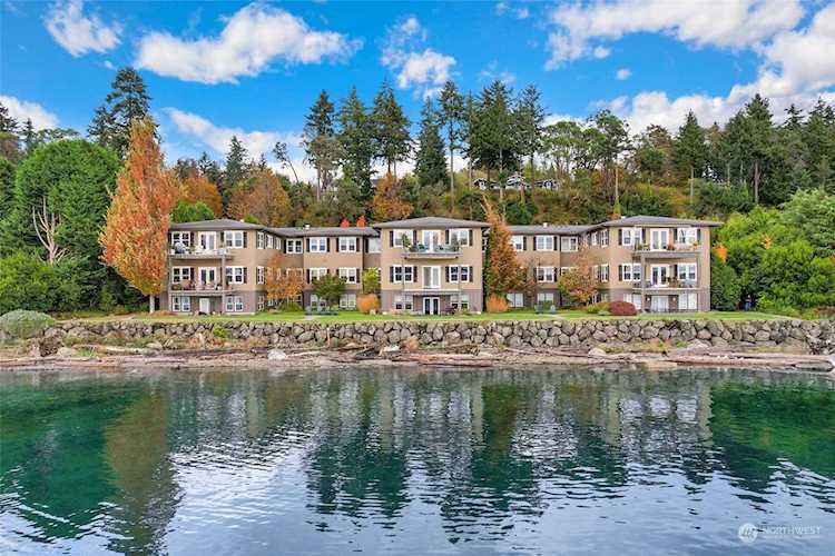9551 NE South Beach Dr #3G Bainbridge Island, WA 98110