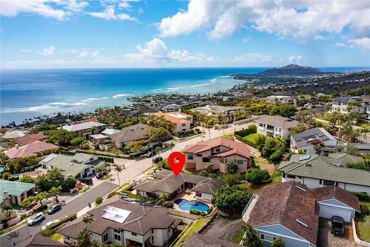650 Kaulana Place Honolulu, HI 96821