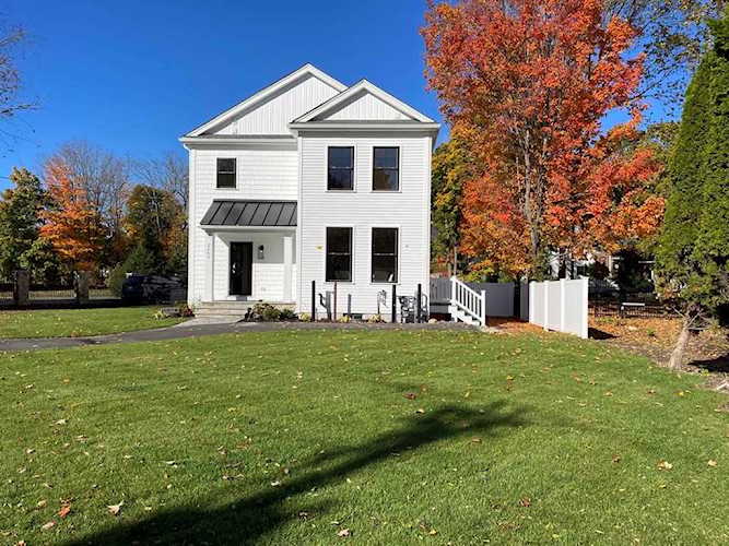 2163 Commonwealth Ave #2 Newton, MA 02466