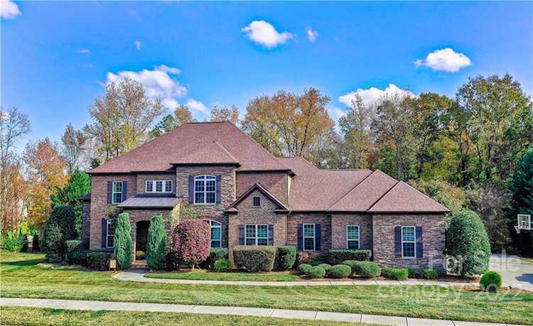1509 Hawkstone Dr Waxhaw, NC 28173