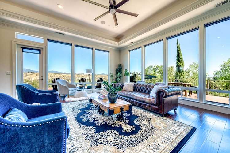 650 Royal Oak Ct Redding, CA 96001