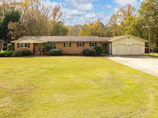 204 Eastbrook Drive Woodruff, SC 29388