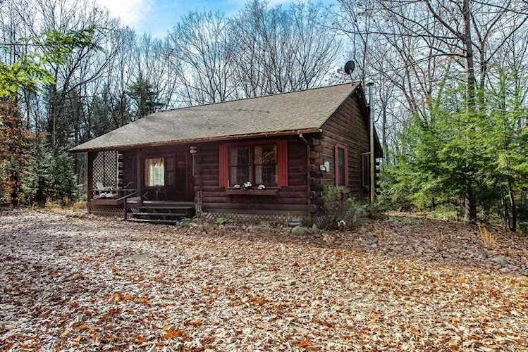 16 Knotty Knoll Circle Farmington, NH 03835