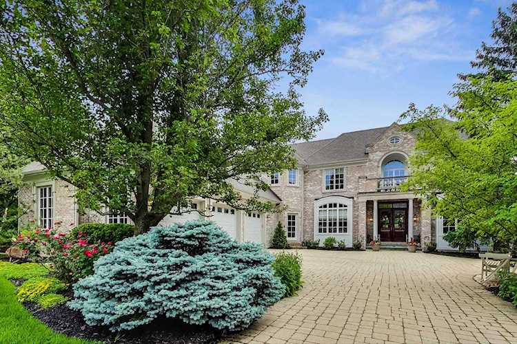1217 Glencoe St Wheaton, IL 60187