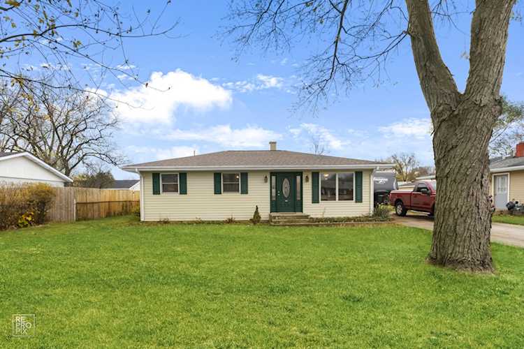 1910 Bradley Dr Montgomery, IL 60538