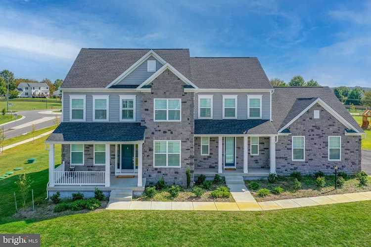 17880 Waterfowl Ct For Sale in Purcellville Photo 1