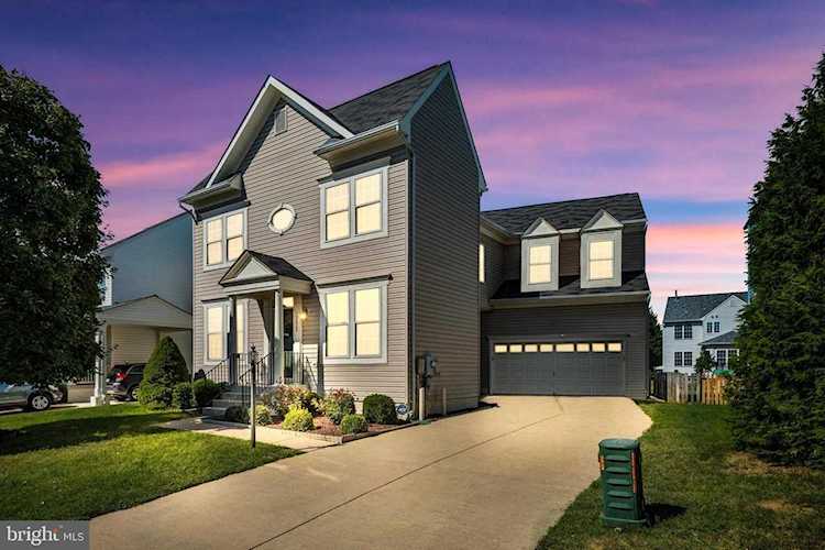 12028 Valcour Island Way Manassas, VA 20109 | MLS VAPW2037076 Photo 1