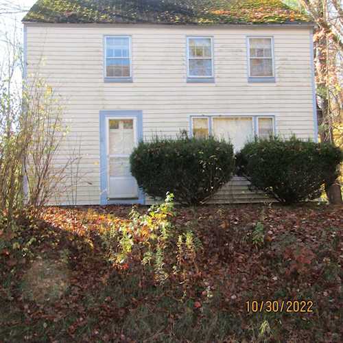 84 Walton Rd Seabrook, NH 03874