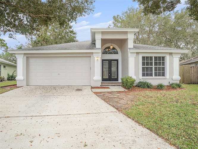 4626 Preston Woods Dr Valrico, FL 33596