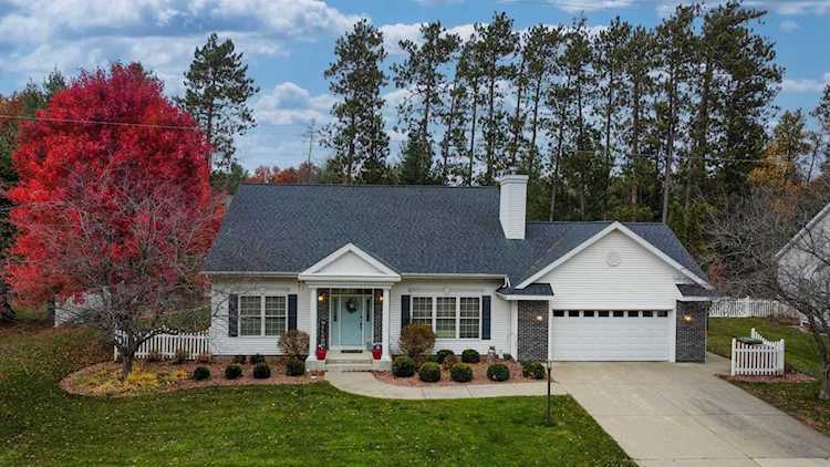 4324 Heffron Street Stevens Point, WI 54481 | MLS 22205496 Photo 1