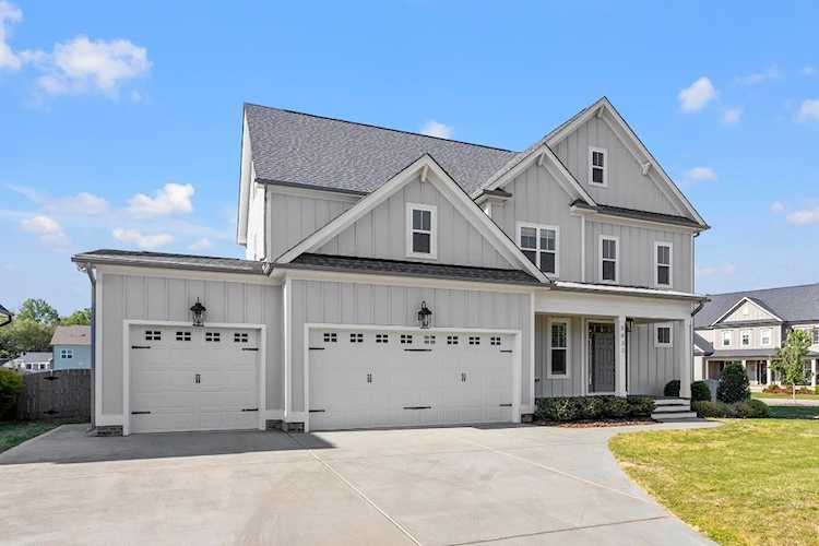 5833 Cleome Court Holly Springs, NC 27540