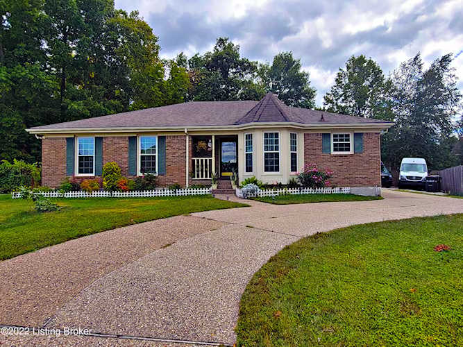 7504 Crabtree Dr Louisville, KY 40228 | MLS 1623028 Photo 1