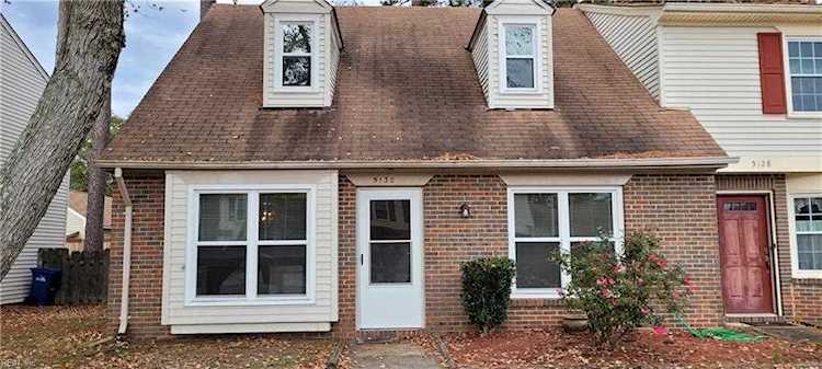 5130 Castle Way Portsmouth, VA 23703 home for sale, MLS#10463549 - Crescas Real Estate Photo 1