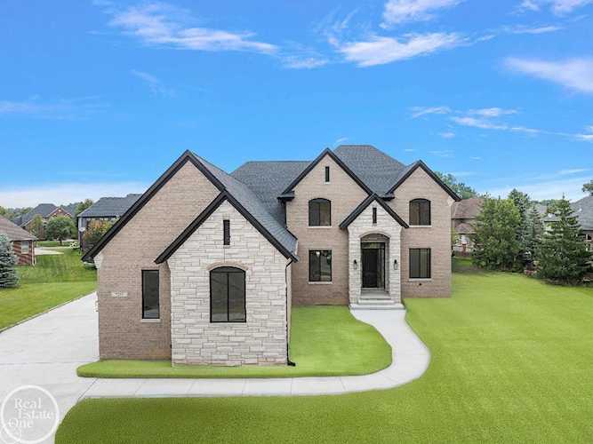 7297 Arborvitae Ct. Shelby Twp, MI 48316