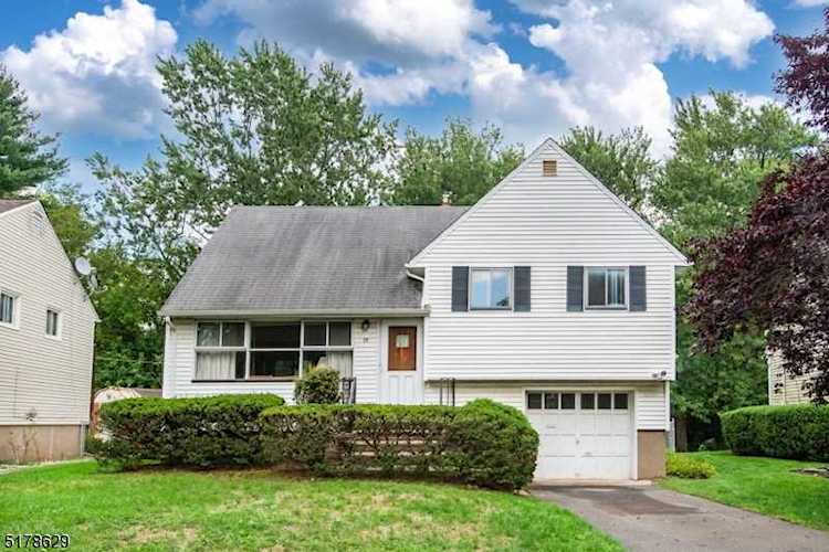 78 Beverly Rd Bloomfield Twp., NJ 07003 | MLS 3807108 Photo 1