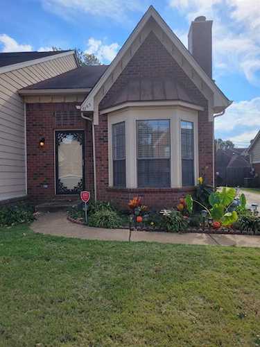 6763 Ross Ridge Dr Memphis, TN 38141