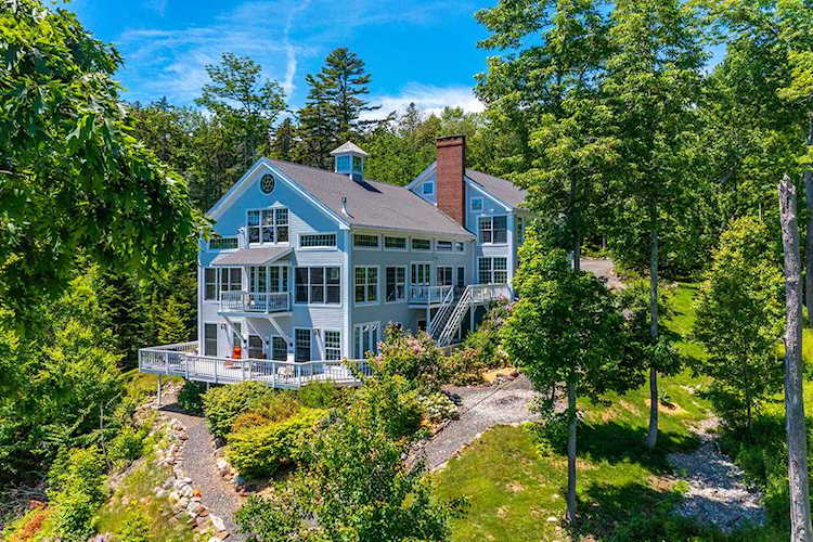 325 Belfast Rd Camden, ME 04843