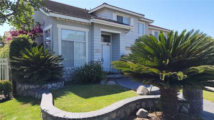 548 S Harvest Ln Orange, CA 92866
