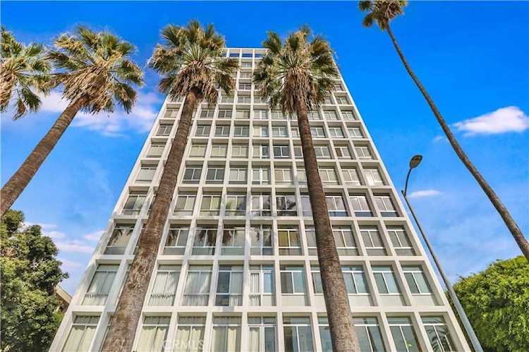 7135 Hollywood Blvd #609 Los Angeles, CA 90046