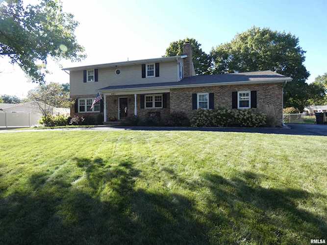 401 Illini Dr East Peoria, IL 61611 home for sale, MLS#PA1238050 - Rodgers Real Estate Group Photo 1