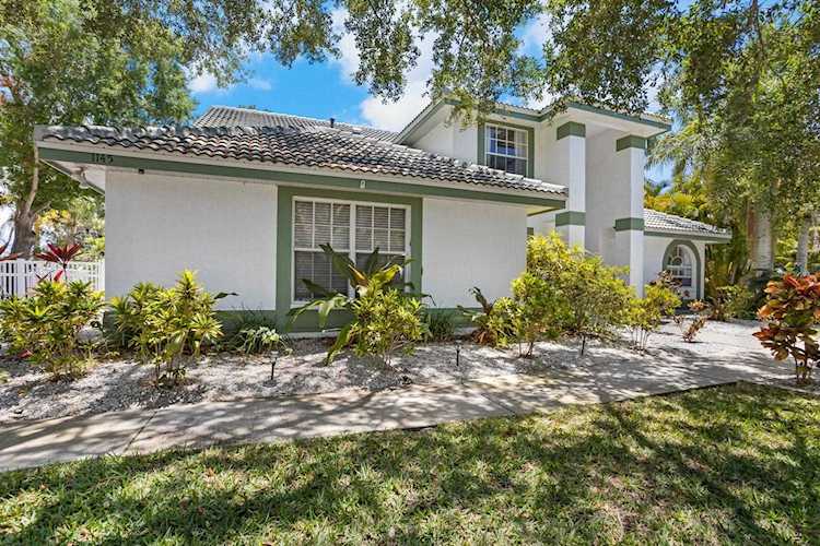1145 Marina Dr Tarpon Springs, FL 34689