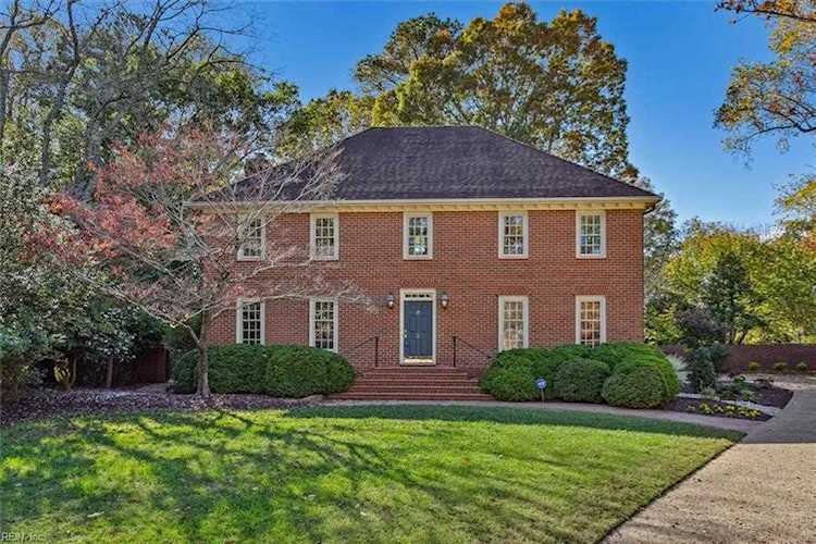 3 Assembly Ct Newport News, VA 23606 home for sale, MLS#10463685 - Crescas Real Estate Photo 1