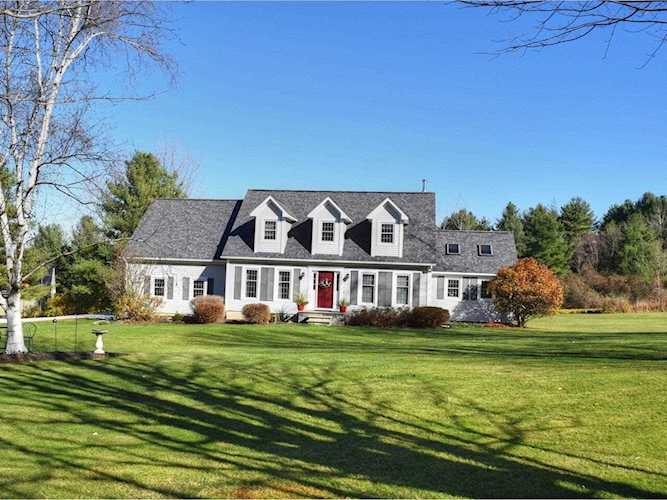 1056 Sunset Hill Rd Williston, VT 05495