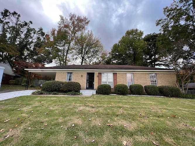 2667 Tickle Dr Bartlett, TN 38134