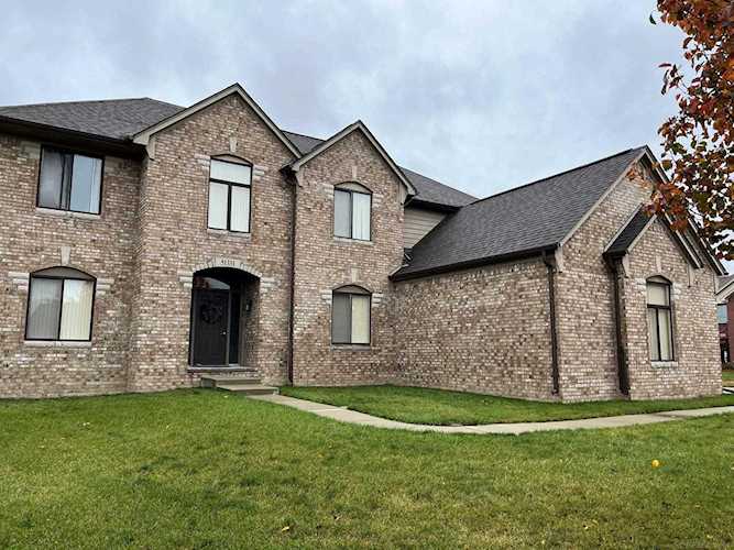 51331 Castle Mar Ct Macomb, MI 48042