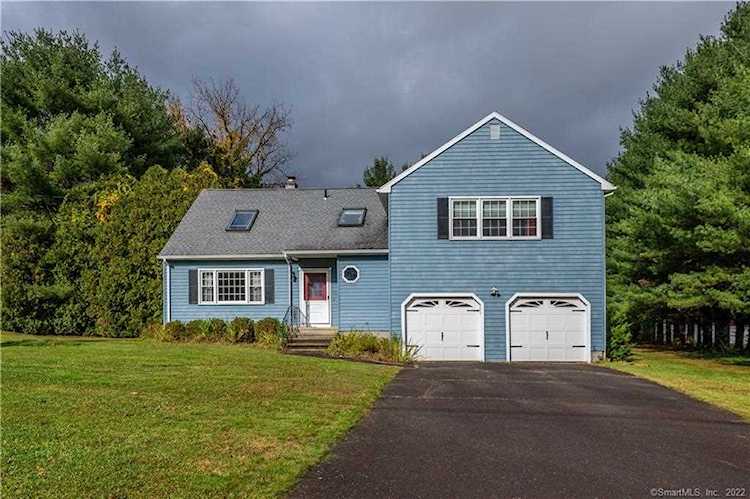 15 Independence Lane North Haven, CT 06473