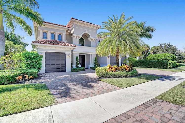 10540 S Barnsley Dr Parkland, FL 33076