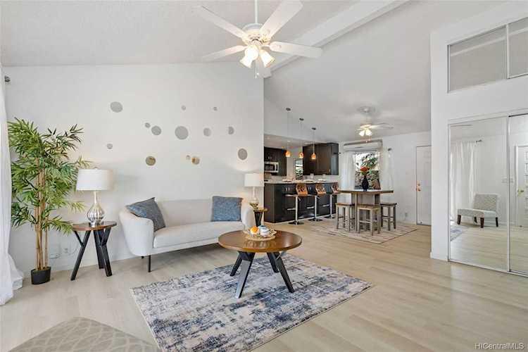 1034A 16th Avenue Honolulu, HI 96816 | MLS® 202223661 Photo 1
