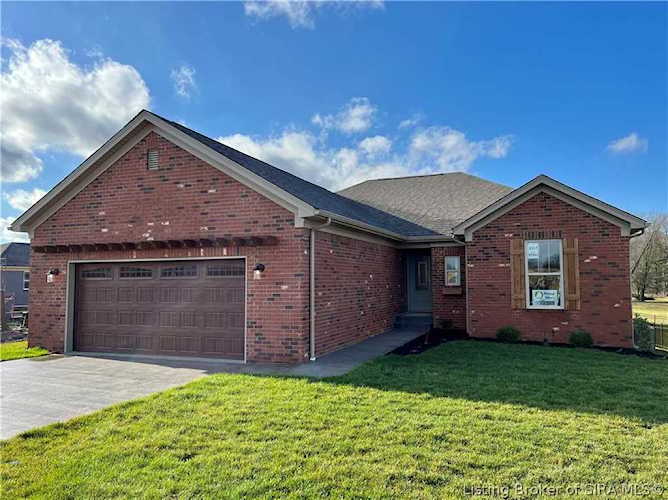5546 Limestone Creek Dr Charlestown, IN 47111