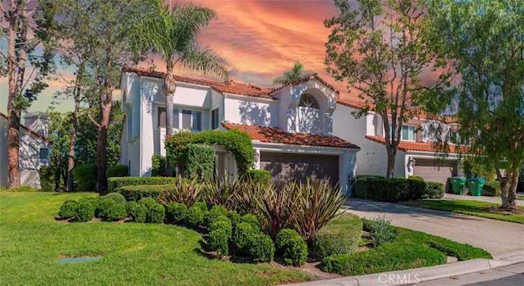 9 Sarena #30 Irvine, CA 92612 | MLS OC22232904 Photo 1