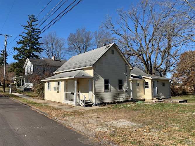 220 W Main St Springport, IN 47386 | MLS 21892629 Photo 1
