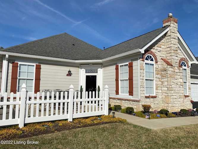 4424 Pinnacle View Pl Louisville, KY 40272