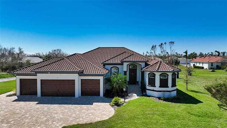 2 Windward Rd Placida, FL 33946