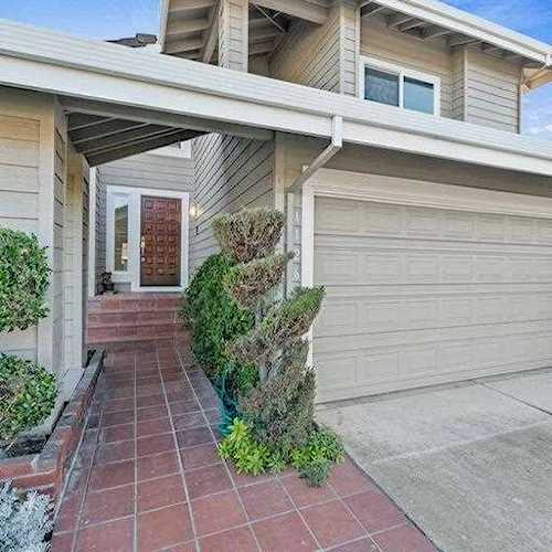 1126 Flaxwood St San Jose, CA 95120