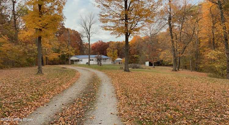 1000 Dogwood Cir Taylorsville, KY 40071